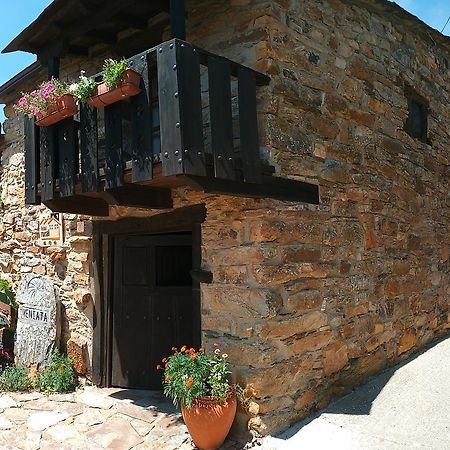 Hotel Veniata à San Pedro de las Herrerías Extérieur photo